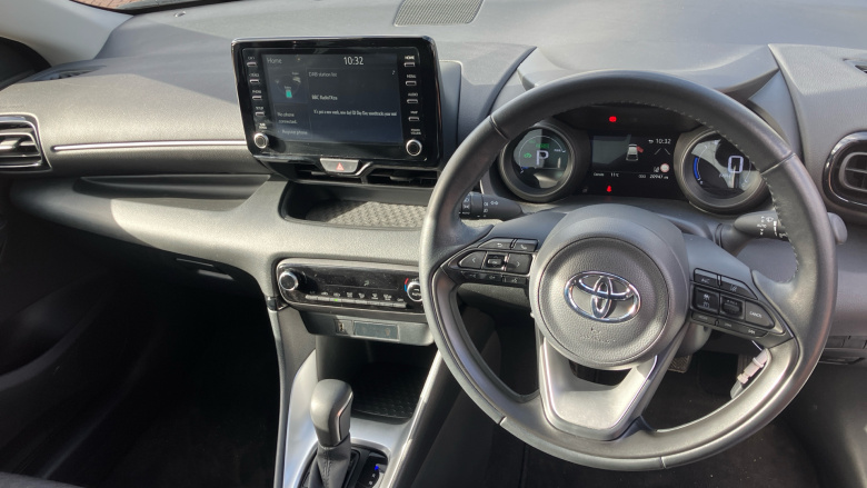 Toyota Yaris 1.5 Hybrid Design 5dr CVT Hybrid Hatchback